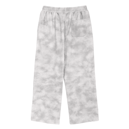Loose Fit Streetwear for All Seasons